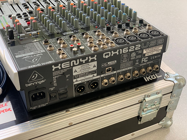 Xenyx QX1622USB - 8 Kanaals PA Mixer - Afbeelding 2