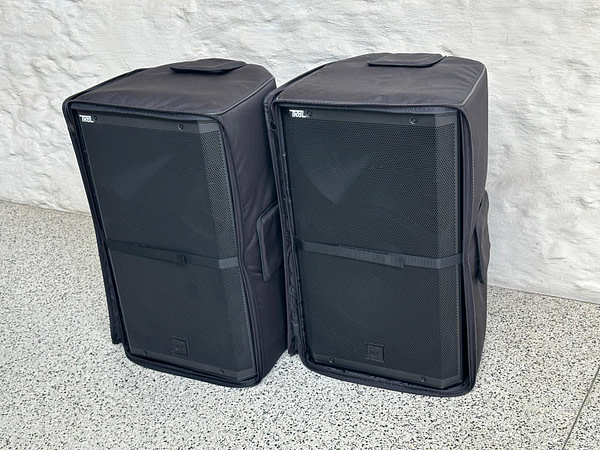 SET 2x RCF ART945 Luidsprekerboxen